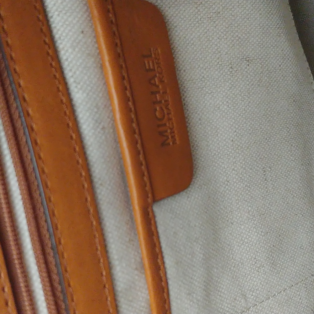 Michael Kors Tan Leather Hobo Bag - Picture 3 of 7